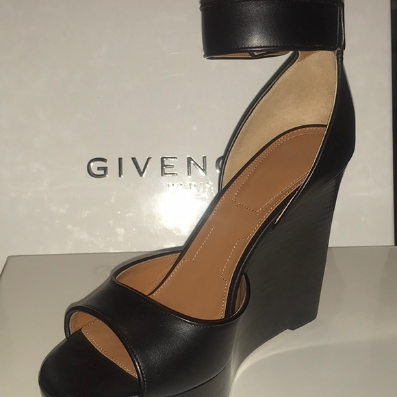 Givenchy Sandals - Picture 3 of 6